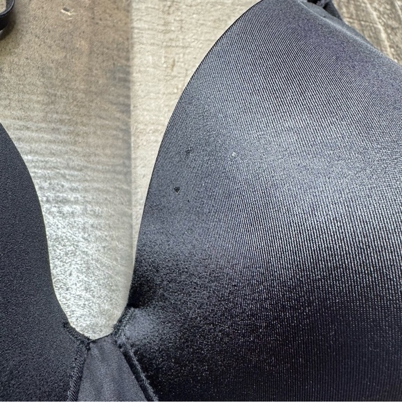 Soma Black Vanishing Back Full Coverage Bra with Seamless Design 32DD - Picture 2 of 9
